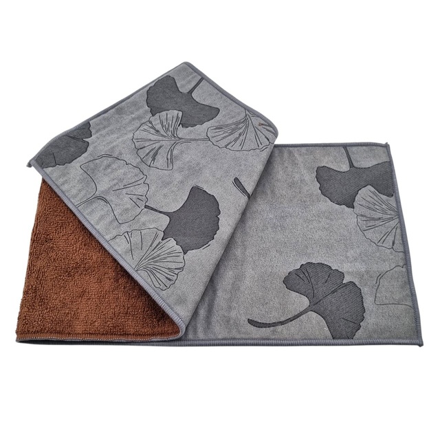 Полотенце "Золотой веер", серая ткань
